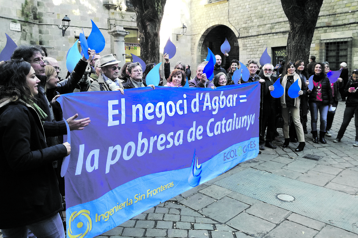 Presentació del recurs de reposició a l’Ajuntament de Barcelona. Pel dret a la participació!