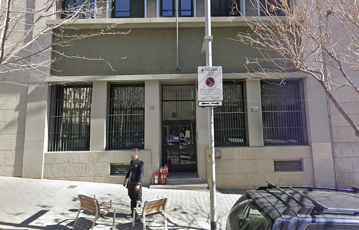 La Coordinadora per l’Habitatge de Gràcia reclama l’edifici de Telefónica per a pisos socials